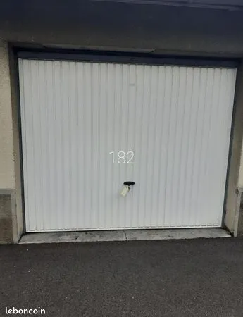 Parking 17 m² 
