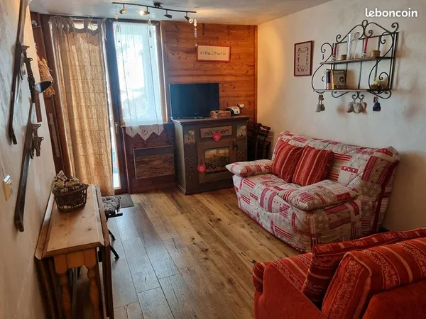 Studio 1 pièce 24 m² 