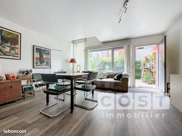 Triplex 4 pièces 105 m² 