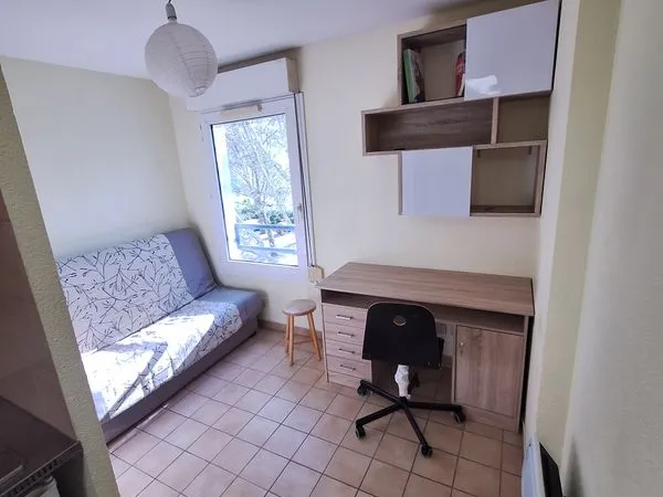 Studio 15² meuble proche gare 