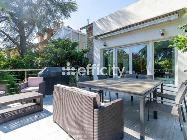 Maison Vente Villeneuve-le-Roi 8p 182m² 498000€