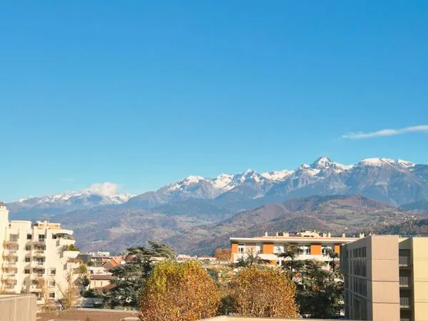 T3 meublé 72m2 Secteur Grenoble Mounier 
