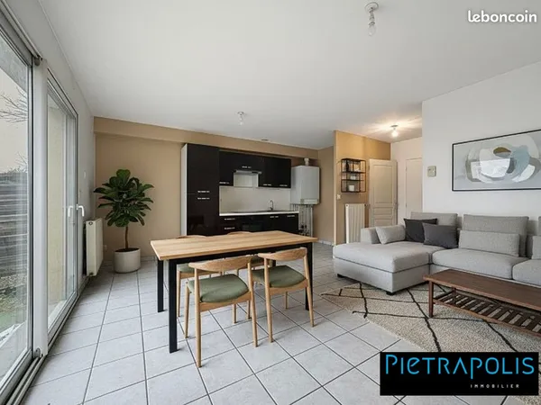 Appartement 4 pièces 82 m² 