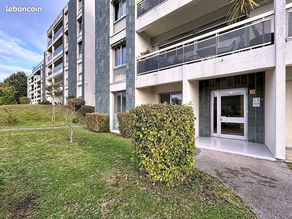 Studio 1 pièce 26 m² 