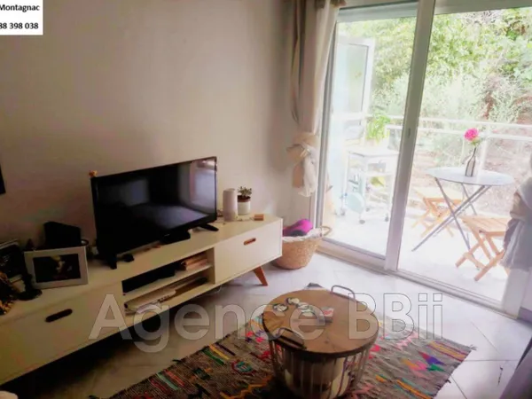 Studio 1 pièce 20 m² 
