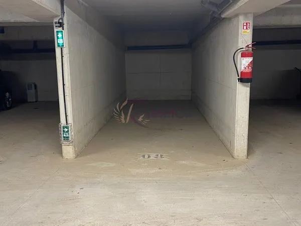 Parking/box Rognac 