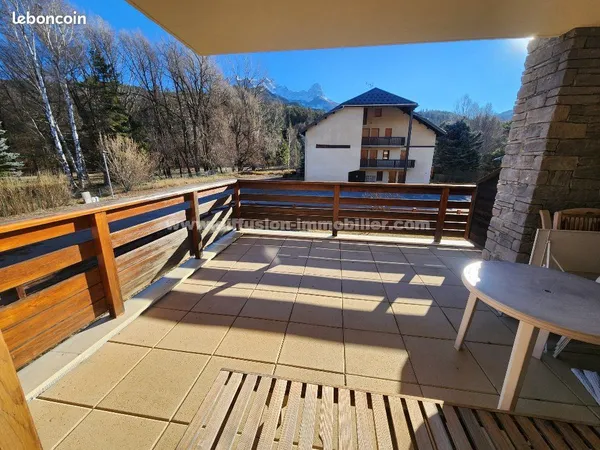 Appartement 4 pièces 63 m² 