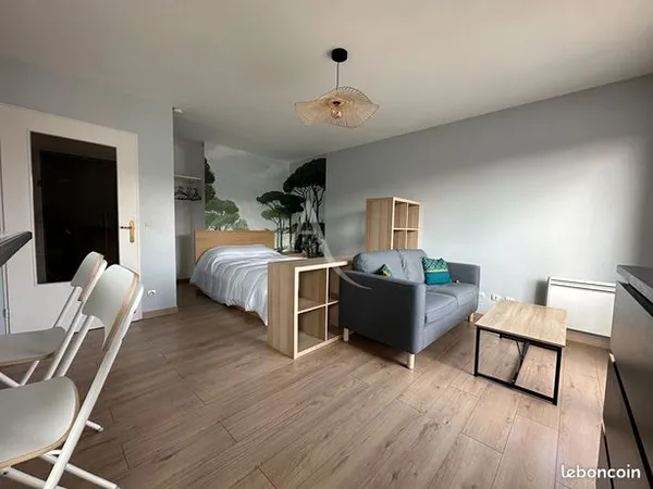 Studio 1 pièce 30 m² 