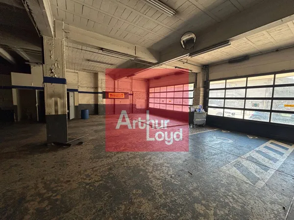 Local commercial 534 m² 