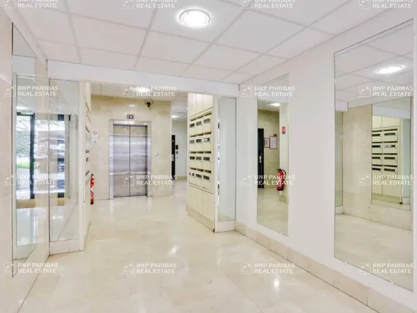 Bureaux 3000 m² 