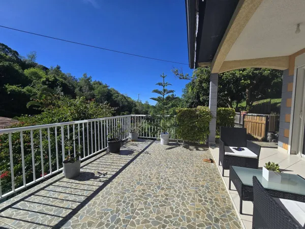 Maison 8 pièces 180 m² 