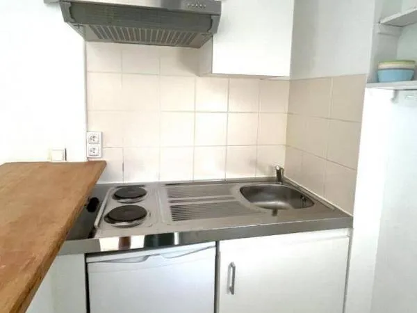 Studio 1 pièce 18 m² 
