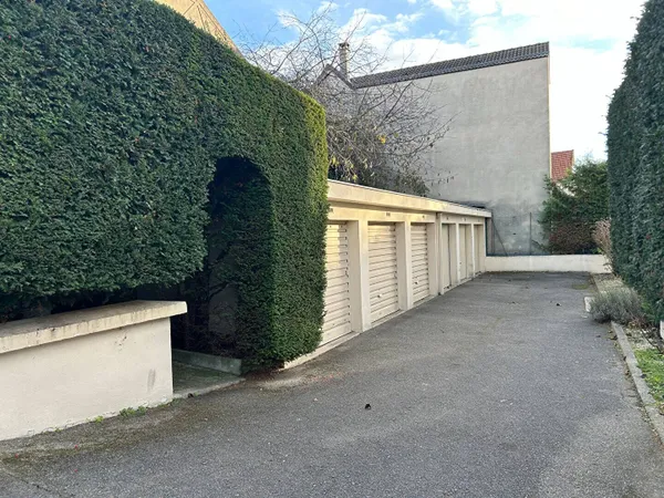 Parking 14 m² 