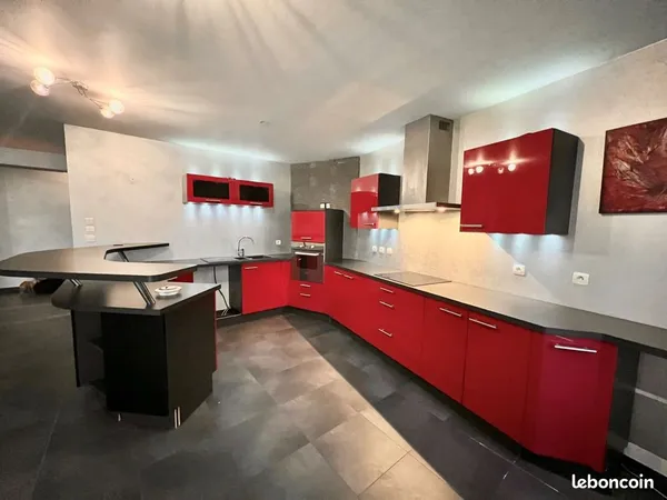 Appartement 3 pièces 81 m² 