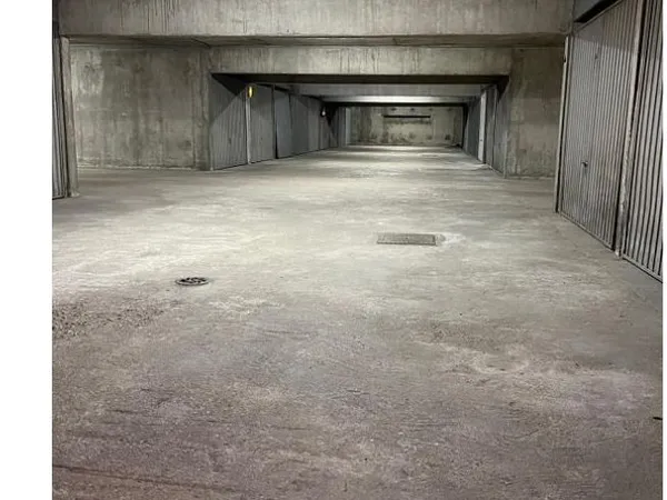 Garage 12 m2 quatier BERGSON 