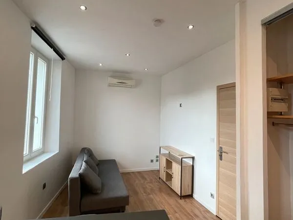 Studio meublé 