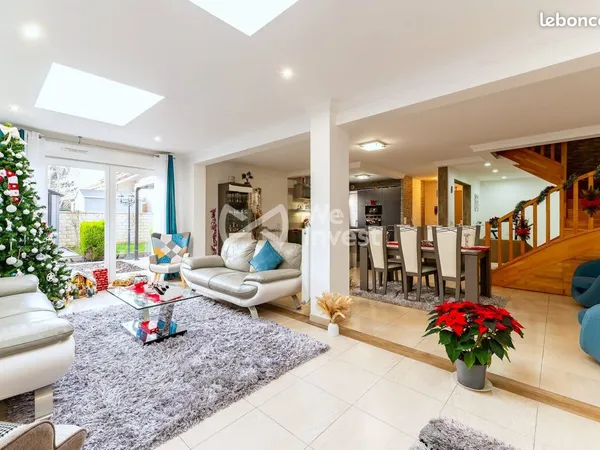 Maison 6 pièces 122 m² 