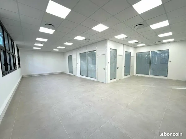 Bureaux 80 m² 