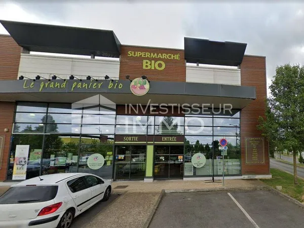 Local commercial 892 m² 