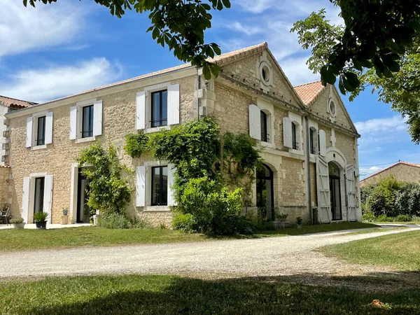 Belle propriété aux portes de la ville - 