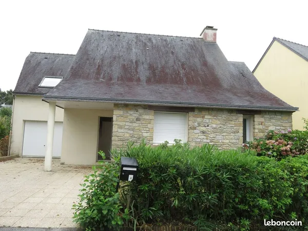 Maison Plescop proche mini centre commercial au calme 