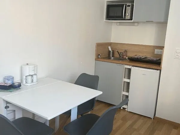 Studio 1 pièce 21 m² 