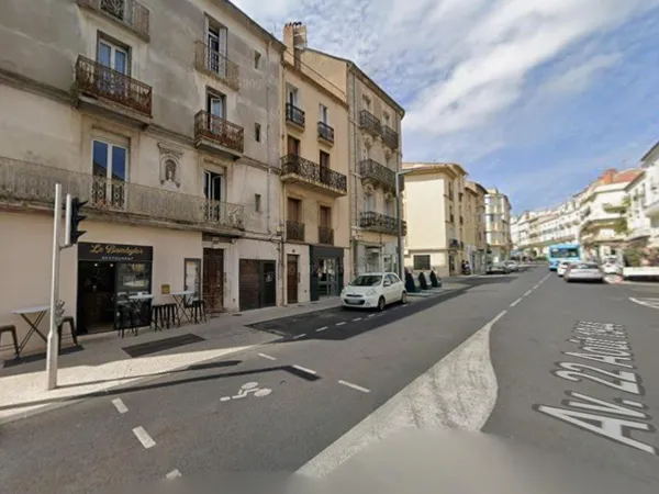 Local commercial 24m2 tout confort 