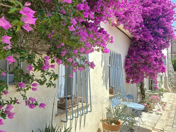 Coup de coeur au village ? 2 chambres et belle terrasse 