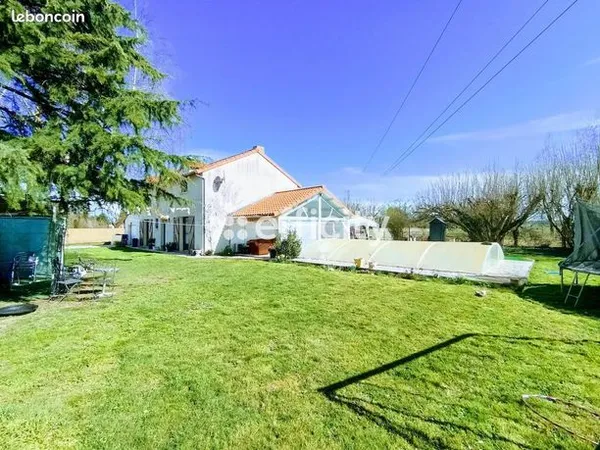 Maison 8 pièces 150 m² 