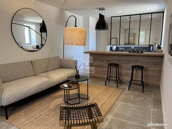 Studio 1 pièce 29 m² 