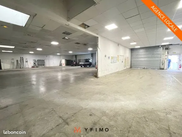 Local commercial 1969 m² 