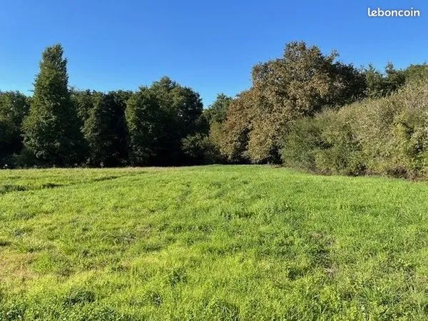 Terrain 822 m² 