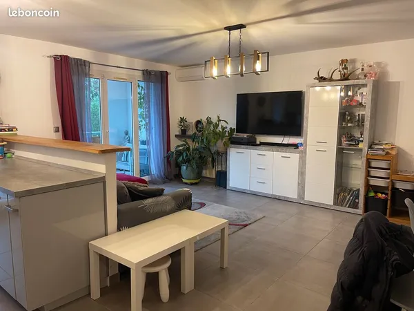 Beau type 4 avec terrasse et garage 