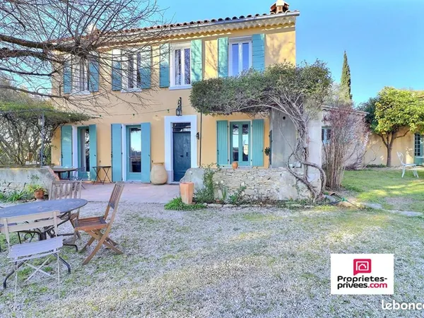 Maison 14 pièces 230 m² 