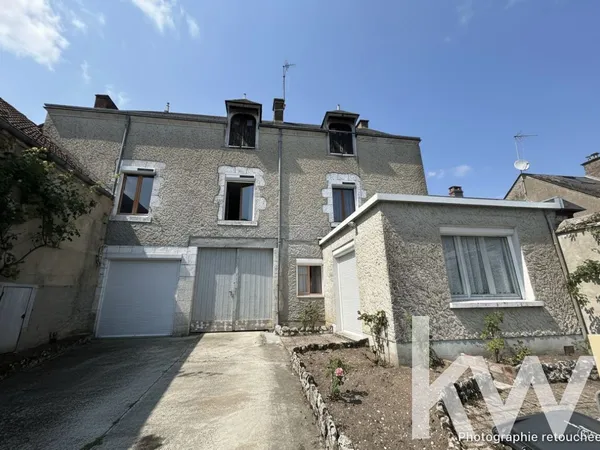 À vendre maison de 6 pièces (171 m²) avec dépendances à BA 