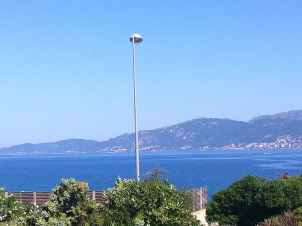 Vue mer panoramique, appart 2/4 pers, 2ch, Plage 50m, Porticcio Corse 