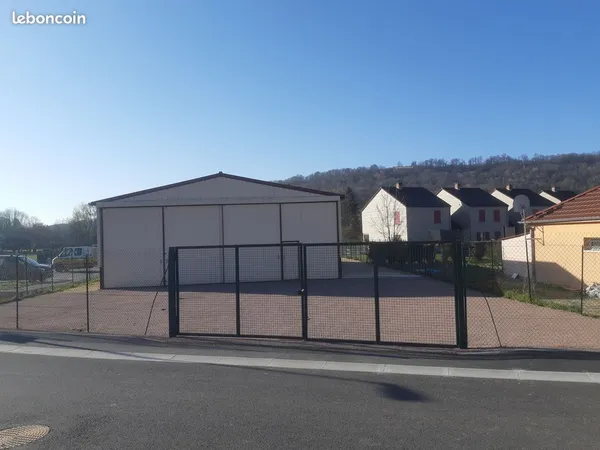 Location batiment de stockage 