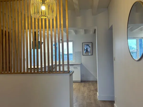 Maison rénovée à neuf avec jardin - 3 chambres - 980 