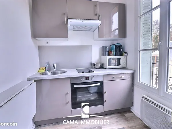 Studio 1 pièce 21 m² 