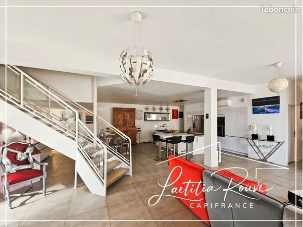 Appartement 6 pièces 205 m² 