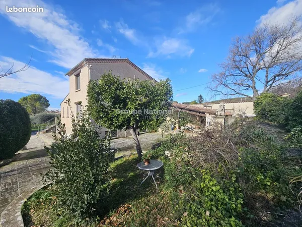 Maison 6 pièces 140 m² 