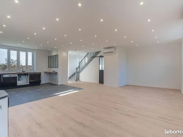 Maison 6 pièces 111 m² 