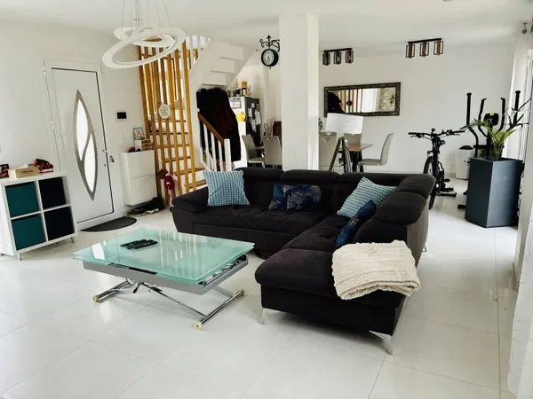 Maison 6 pièces 110 m² 