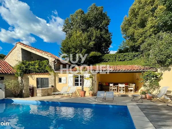 Maison 6 pièces 177 m² 
