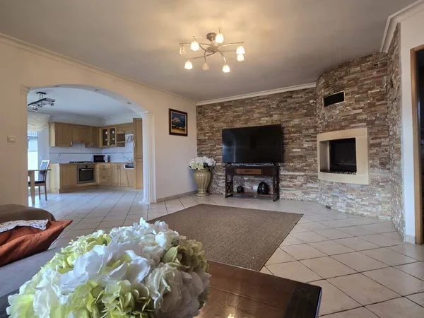 Maison de plain-pied 4 pièces 86 m² 
