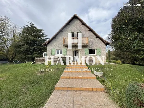Maison 6 pièces 145 m² 