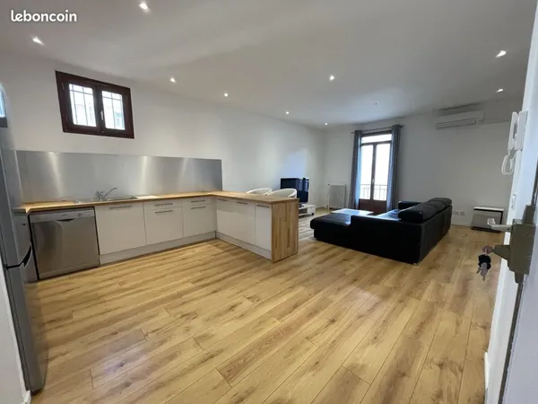 Appartement 4 pièces 77 m² 