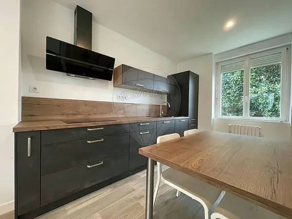Immeuble 6 chambre(s) à vendre 