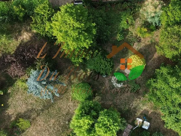 Terrain 900 m² Châteauneuf 