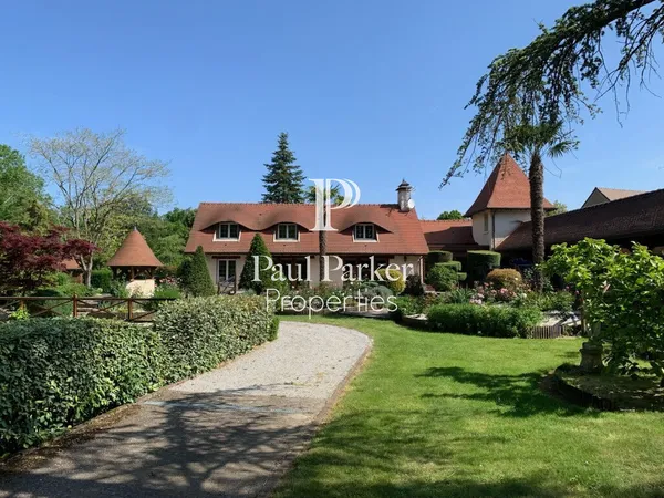 Demeure de prestige Montbizot 10 pièce(s) 441 m2 